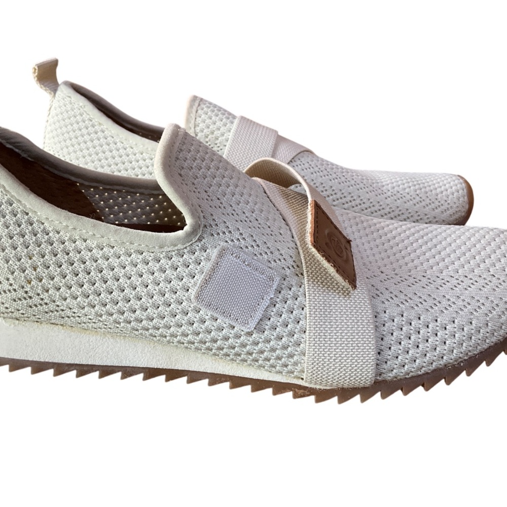 Born, Newberry Slip-on Sneakers. - Picture 9 of 12